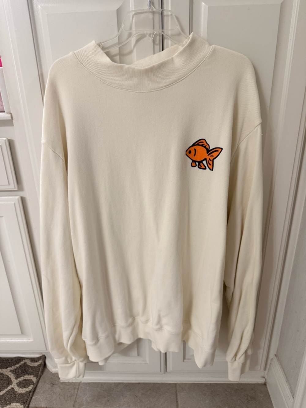 Parke Cream Mock-neck Sweatshirt with Orange Fish